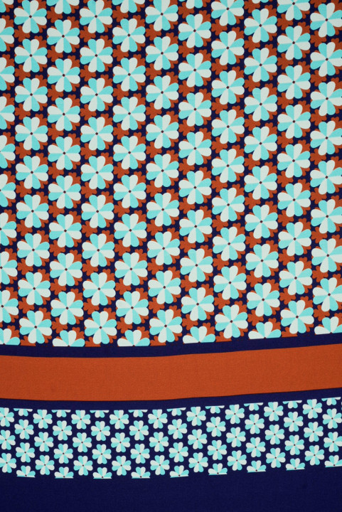Satin di seta piccoli fiori turchesi KUPON 140cm