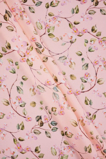 Roze zijden satijn met bloemenveld