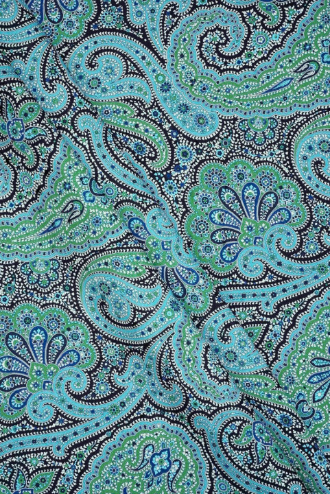 Satin de soie turquoise à motif paisley