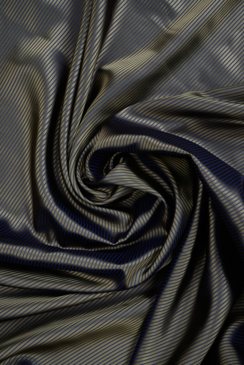 Two-tone striped lining