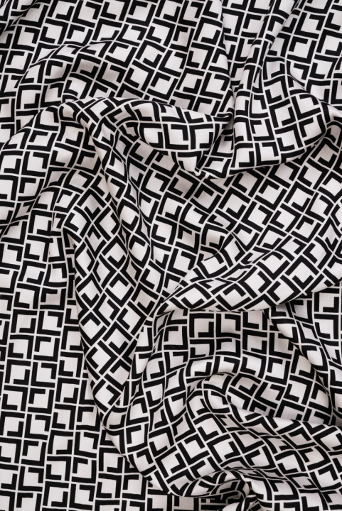 Vâscoză alb-negru cu model geometric