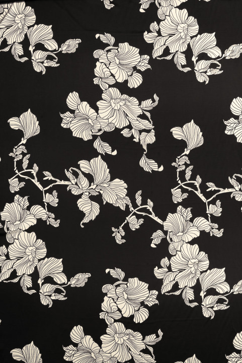 Black viscose with leaves