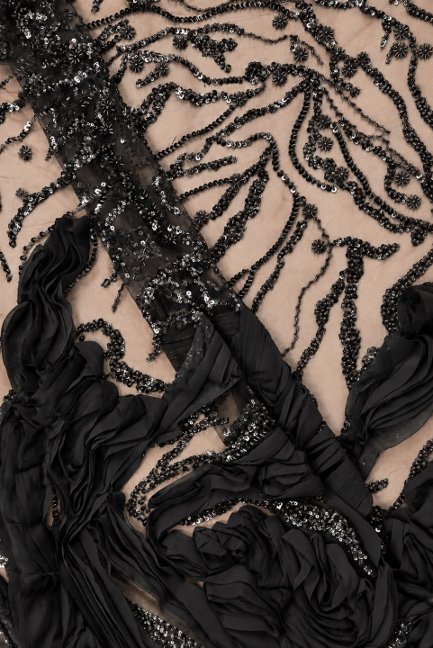Beads and chiffon waves black