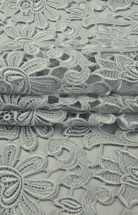 Guipiura lace