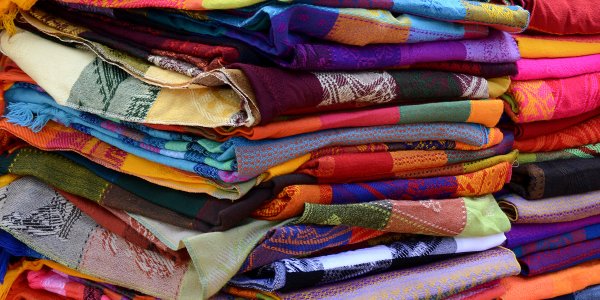 Tkaniny tradycyjne z różnych kultur