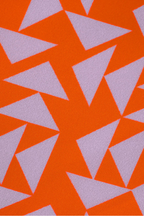 Krepa jedwabna pomarańczowa w trójkąty