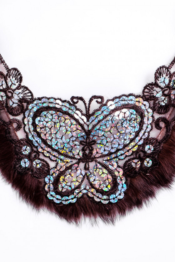 Application butterfly neckline - brown