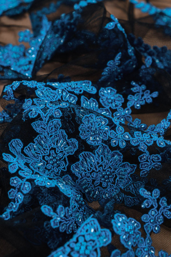 Koronka czarno-niebieska z koralikami