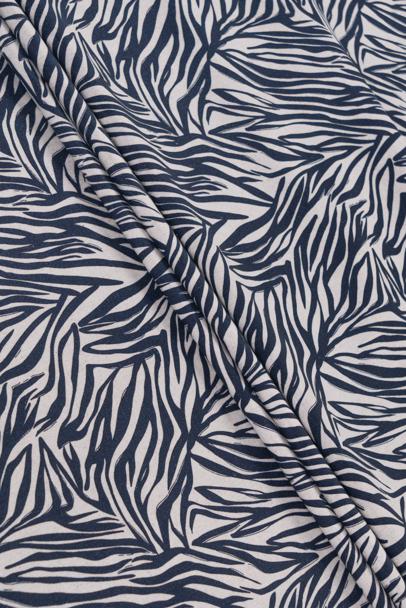 Wiskoza with a bottom - navy blue pattern